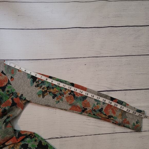 Saturday Sunday Size S Grey Muted Floral Knit Flare Dress Polka Dot Lining - Picture 10 of 12